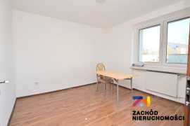 Mieszkanie 38,5 m2 z miejscem postojowym-Nowa Sól